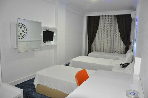 Гостиница Kar Hotel Mersin в Торосларе