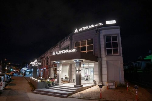 Altınova Hotel