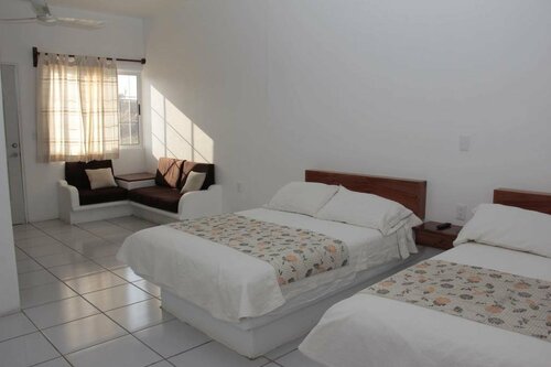 Гостиница Hotel Y Suites Del Pacifico в Салина-Крус