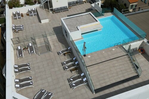 Гостиница Nemea Appart Hotel Riviera Nice Aéroport во Франции