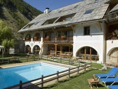 Гостиница La Ferme de l'Izoard в Бриансоне