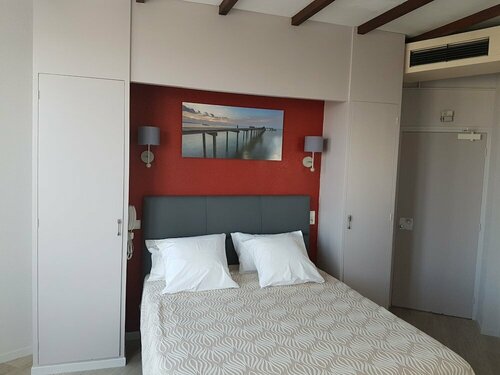 Гостиница Hotel Aragon в Перпиньяне