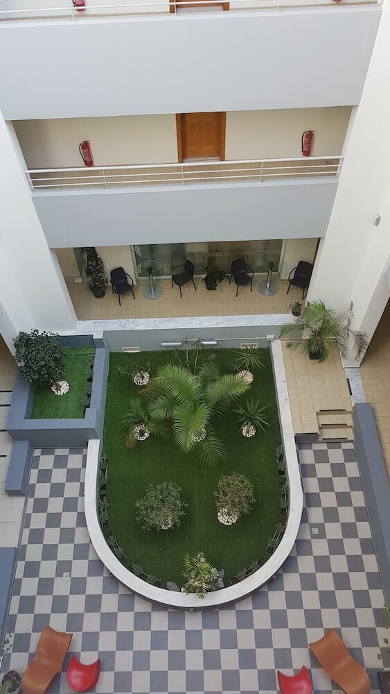 Cosmos Hotel - 5