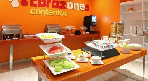 Гостиница One Querétaro Plaza Galerías в Штате Керетаро