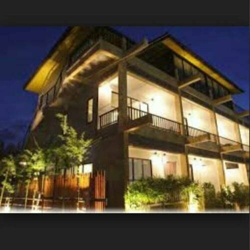 B Happy Resort