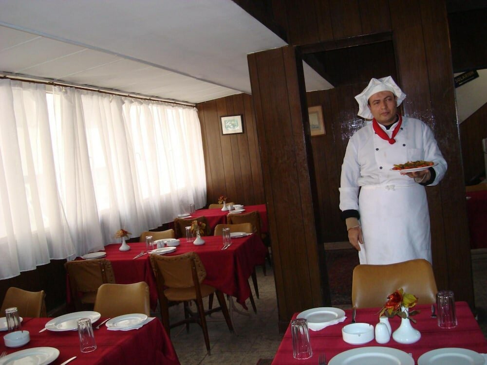Lotus Hotel - 4