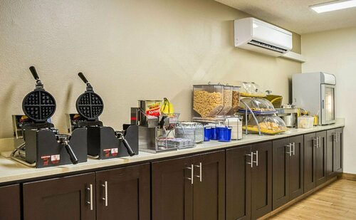 Гостиница Quality Inn & Suites Clackamas Portland в Лейк Освего