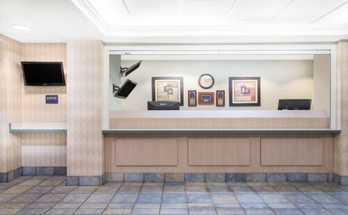 Гостиница Travelodge by Wyndham Yuba City в Юба Сити