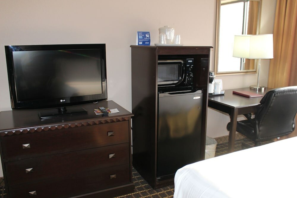 Фото Holiday Inn Express Kansas City-Liberty, an Ihg Hotel