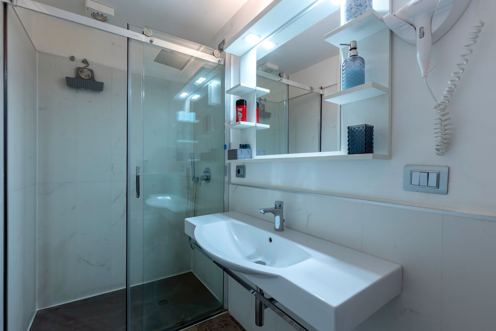 Фото Il Tesoro Smart Suite & SPA