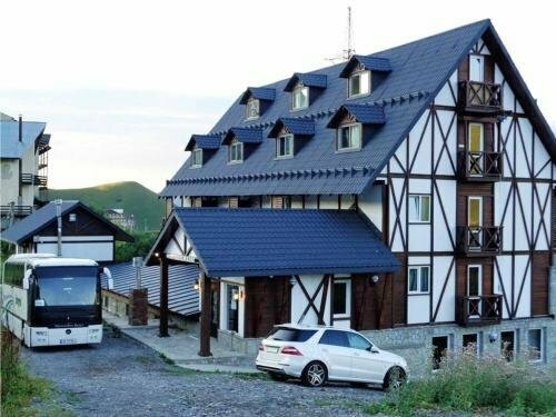 Гостиница Эдельвейс в Гудаури