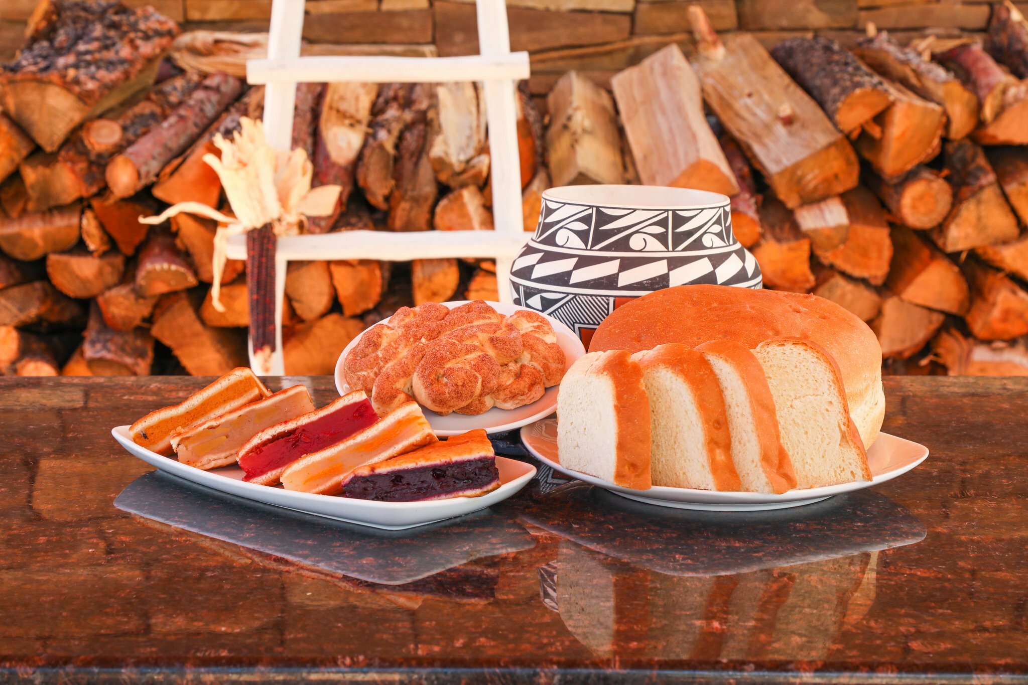 Фото Holiday Inn Express & Suites Albuquerque Historic Old Town, an Ihg Hotel