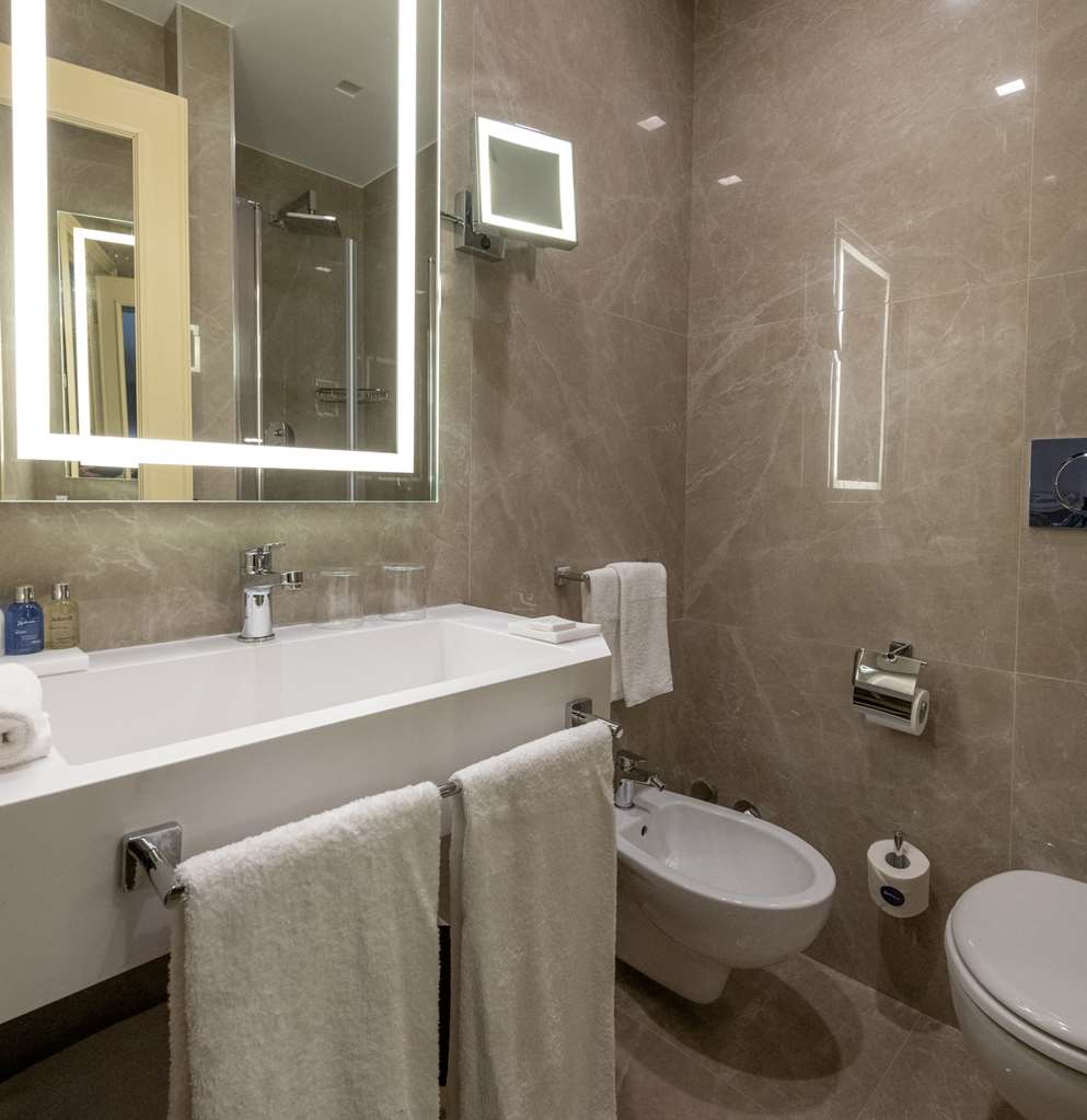 Фото Radisson Blu Ghr Hotel, Rome