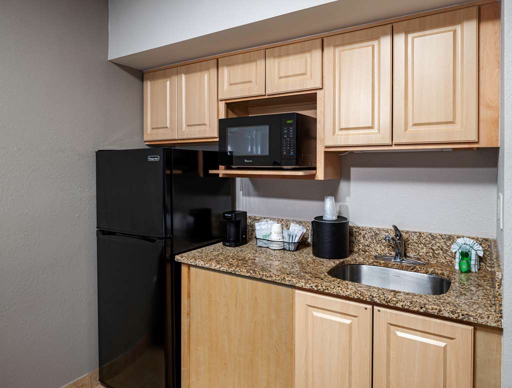 Фото Best Western New Smyrna Beach Hotel & Suites
