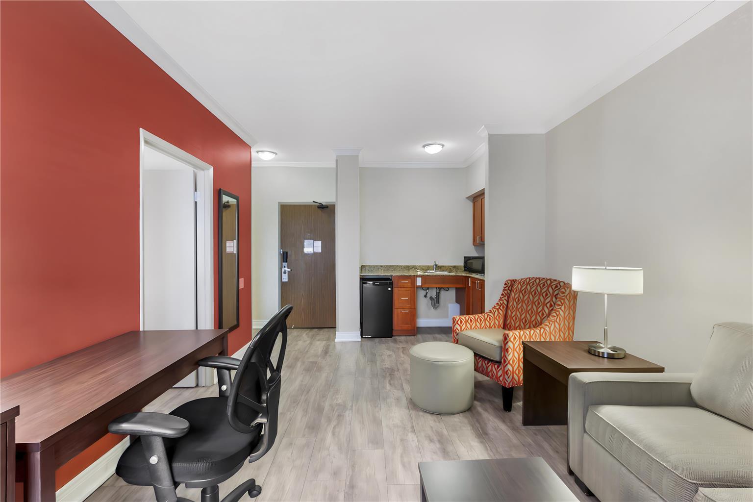 Фото Best Western Plus Rose City Suites