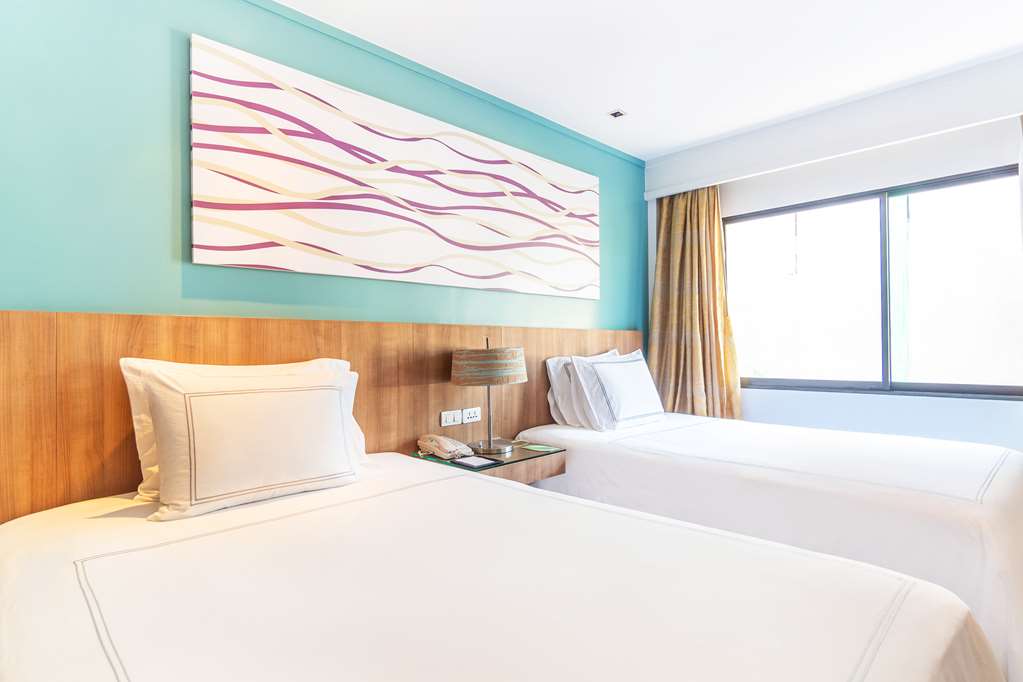 Фото Radisson Resort and Suites Phuket