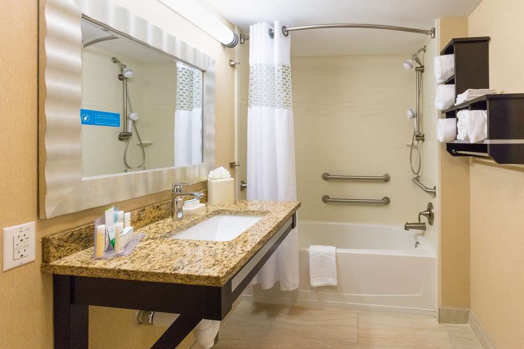 Фото Hampton Inn Daytona Beach/Beachfront