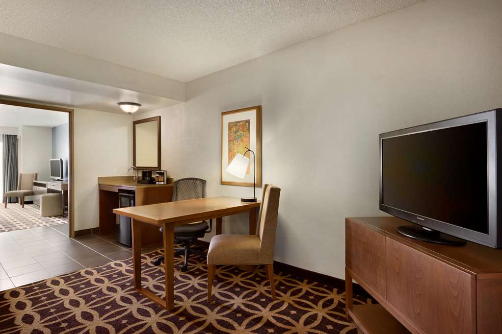 Фото Embassy Suites by Hilton Dallas Dfw Airport South
