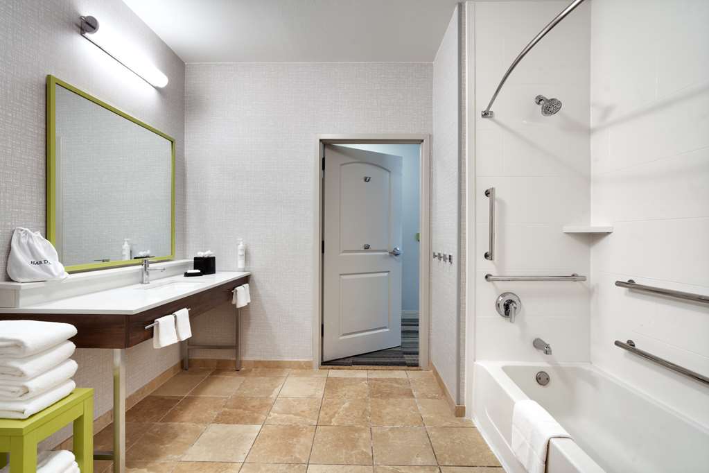 Фото Hampton Inn & Suites Ft. Worth-Burleson