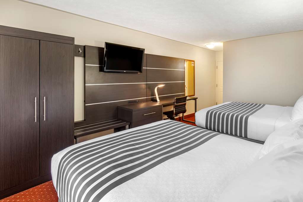 Фото SureStay Plus Hotel by Best Western Kincardine