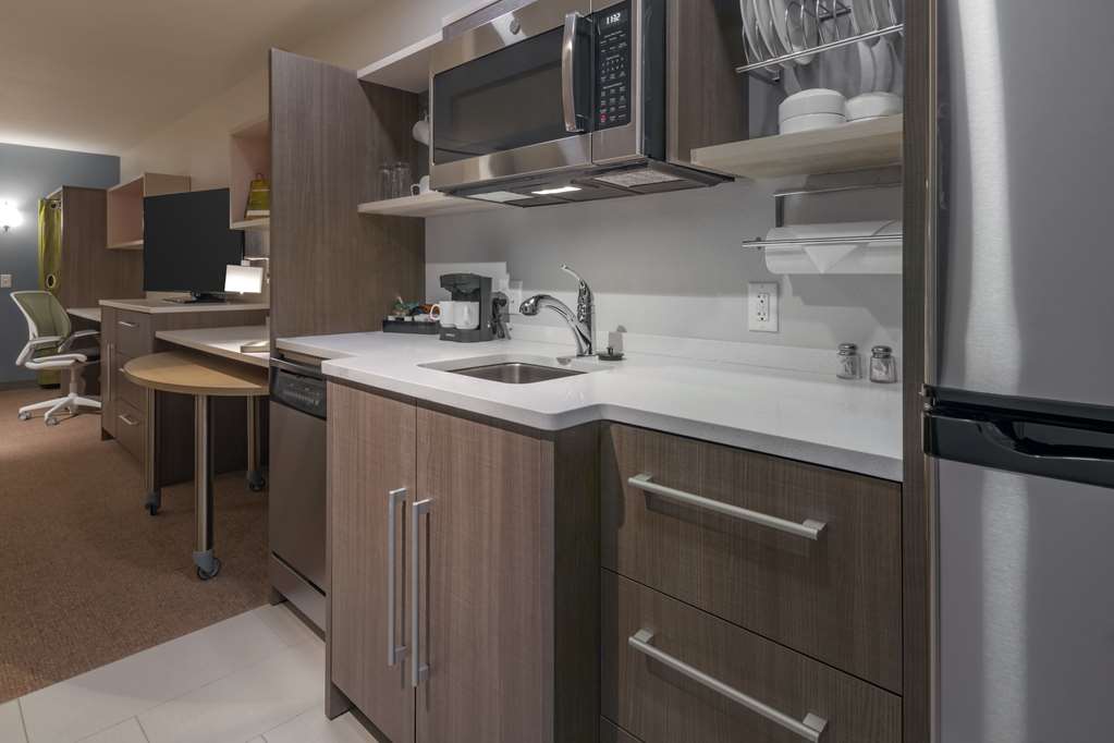 Фото Home2 Suites by Hilton Kingman