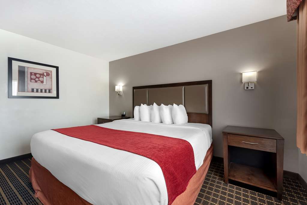 Фото Best Western Plus Eagleridge Inn & Suites