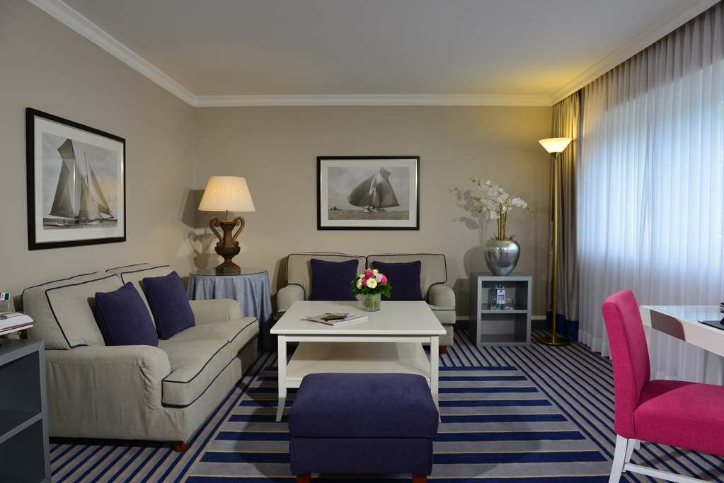 Фото Best Western Premier Parkhotel Kronsberg