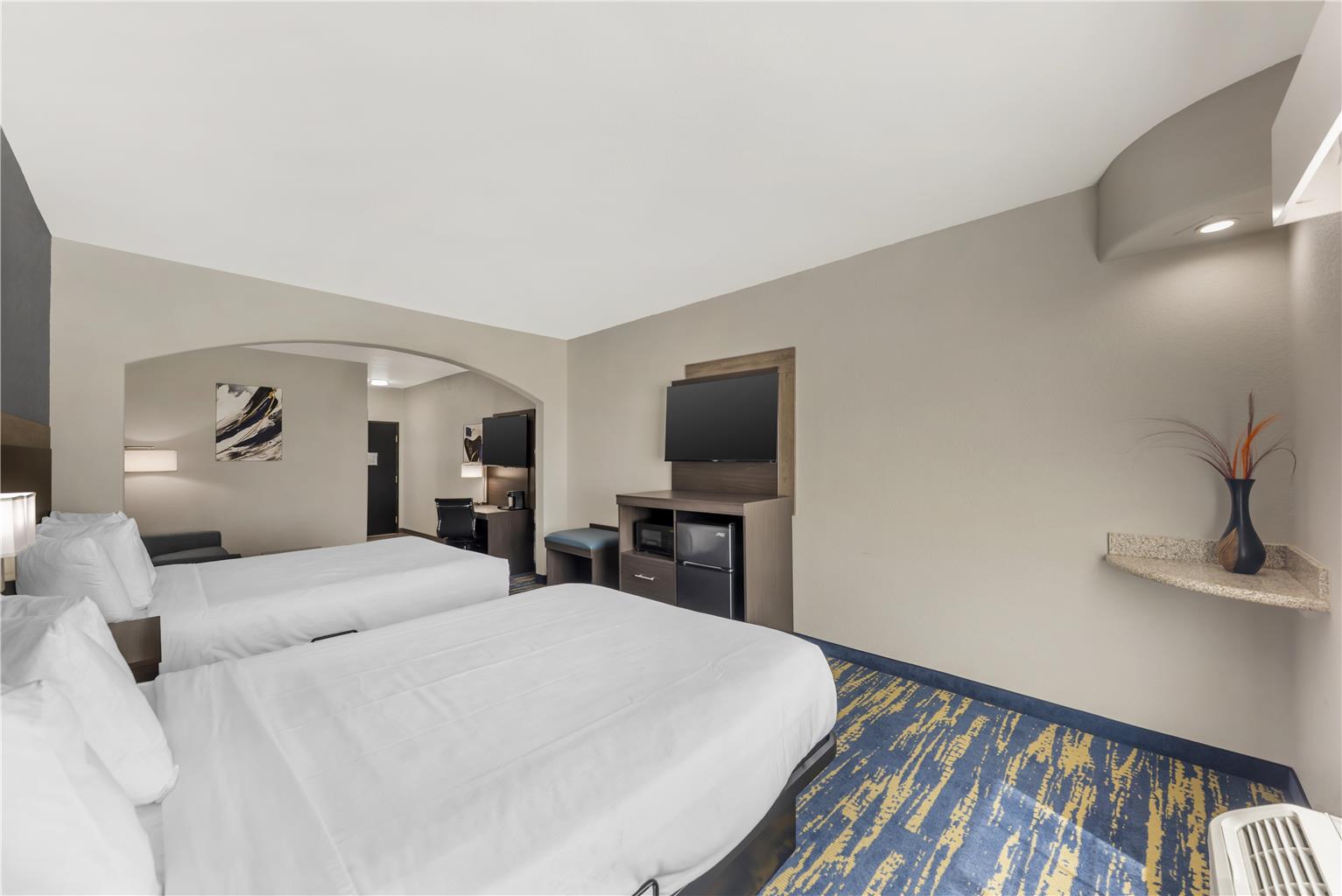 Фото SureStay Plus Hotel by Best Western San Antonio SeaWorld
