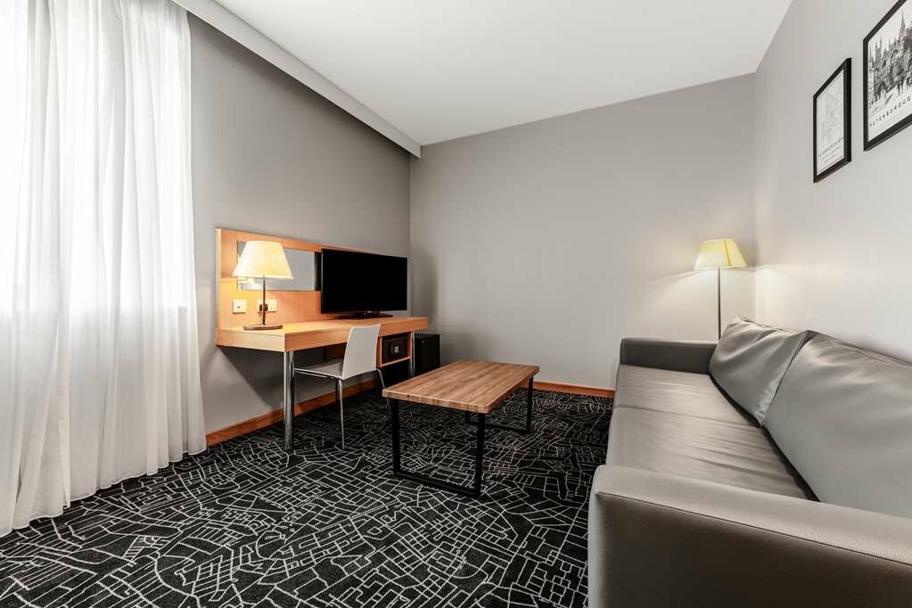 Фото Park Inn by Radisson Peterborough