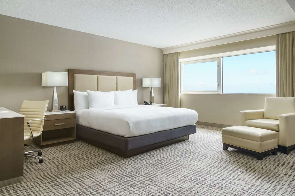 Фото DoubleTree by Hilton Orlando Airport