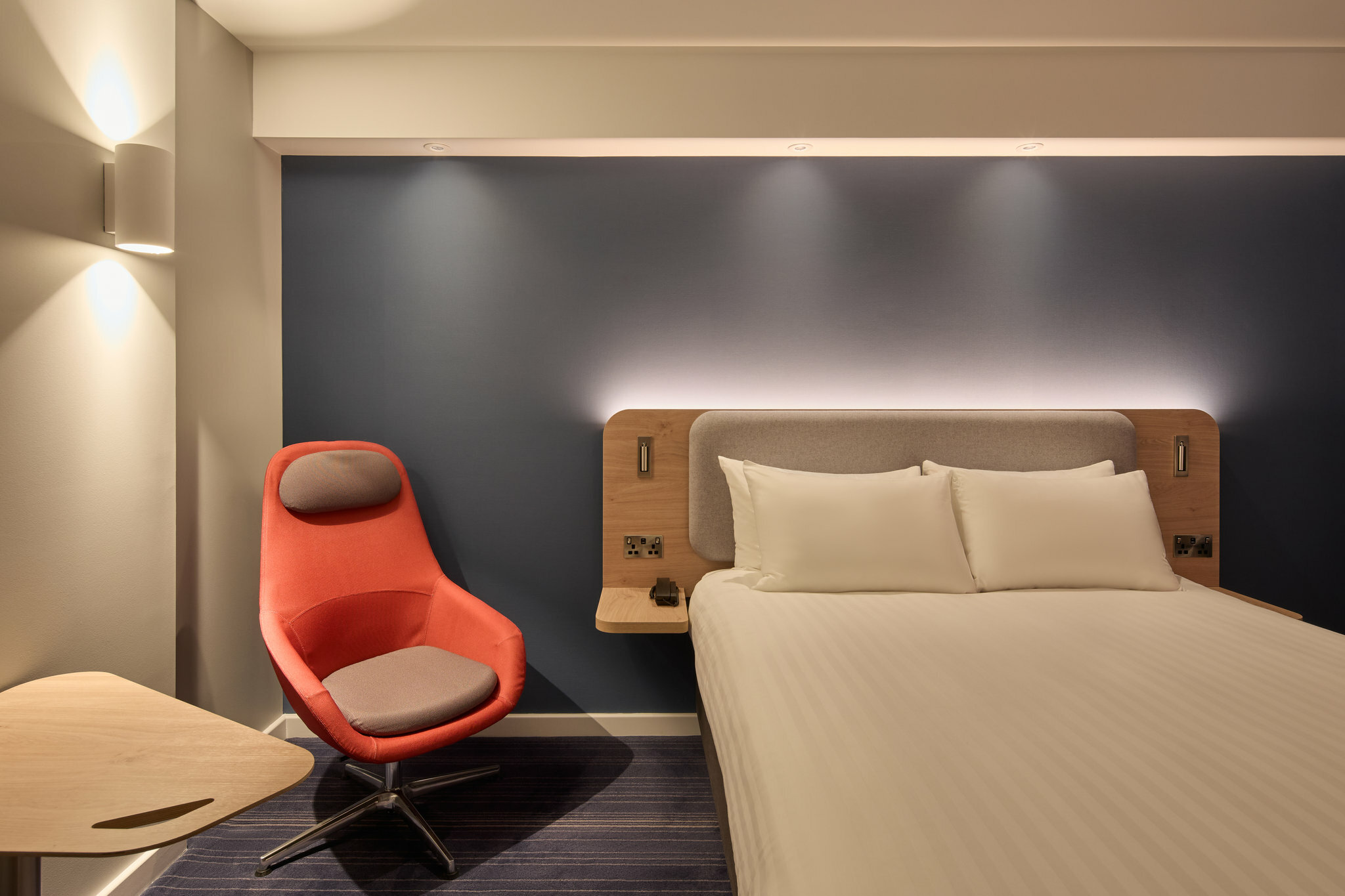 Фото Holiday Inn Express London - Limehouse, an Ihg Hotel