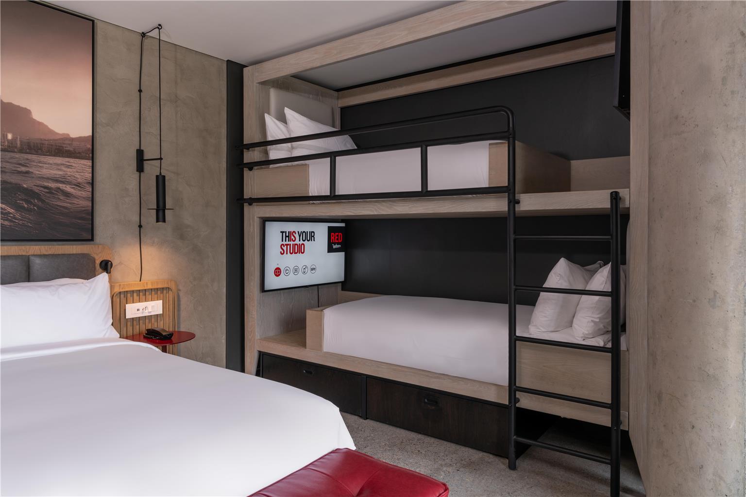 Фото Radisson Red Cape Town V&A Waterfront