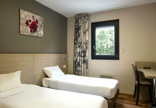 Гостиница B&b Hotel Bollene в Ньоне