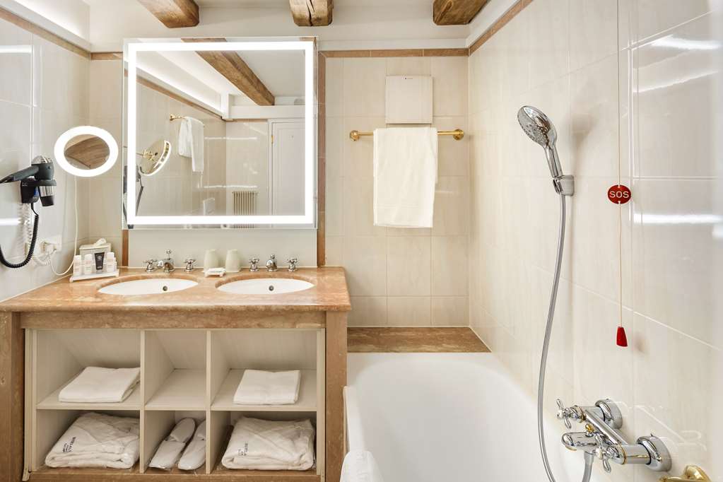 Фото Radisson Blu Hotel Altstadt, Salzburg