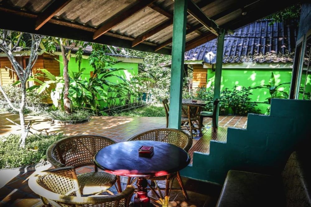 Фото Poohbar Resort & Lotusdive