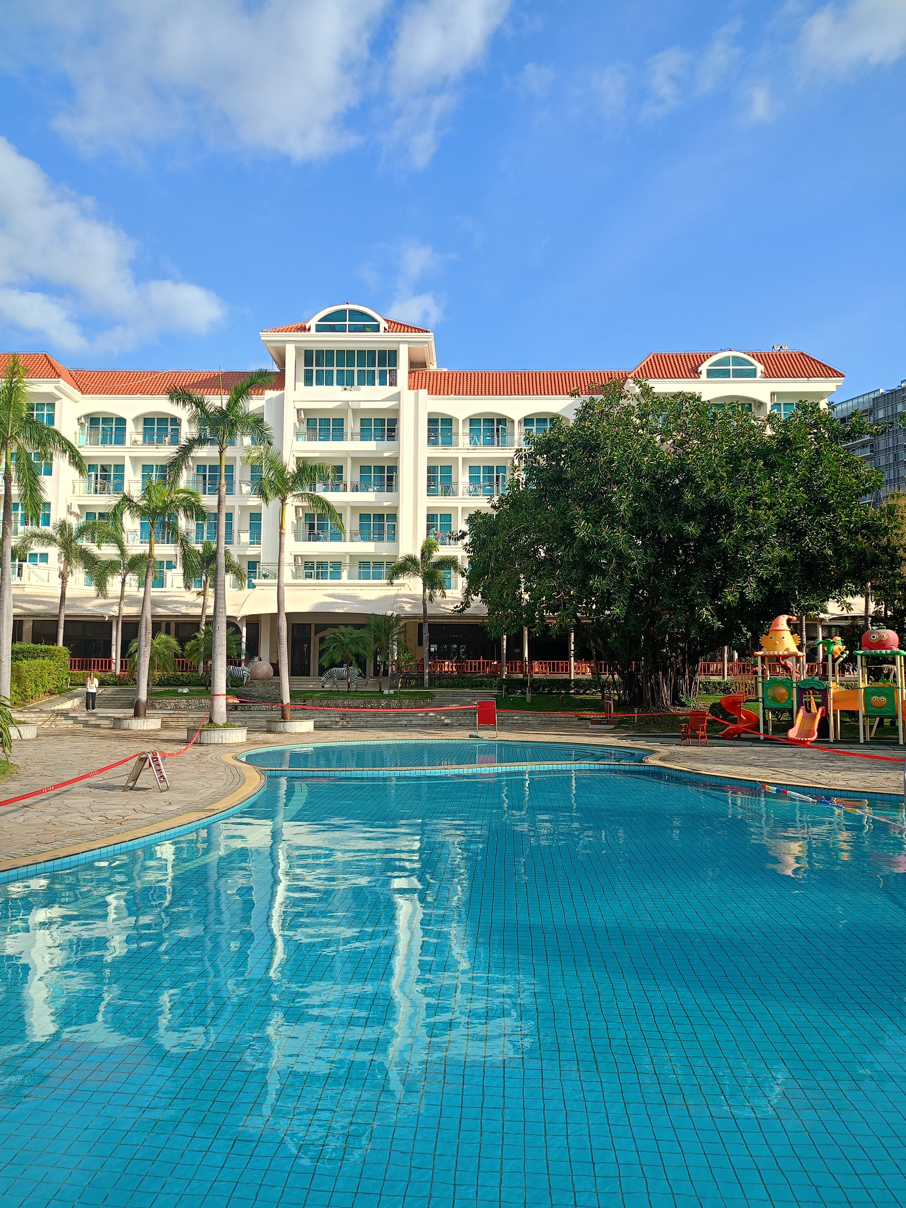 Фото Sanya Huayuan Hot Spring Seaview Resort