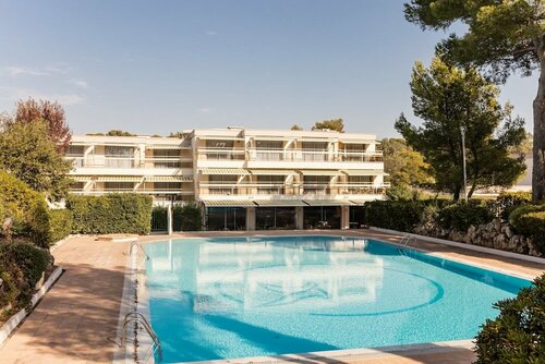 Дом отдыха Résidence Pierre & Vacances La Corniche d'or во Фрежюсе
