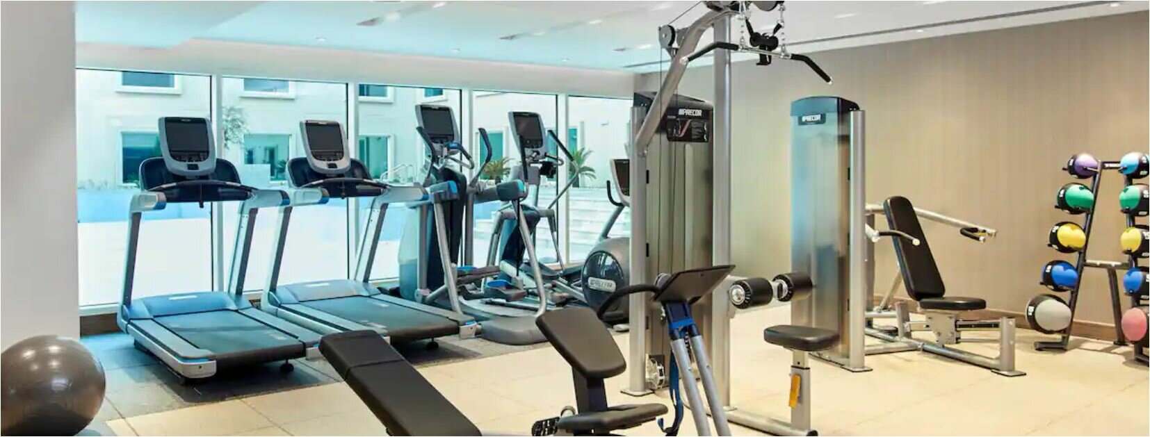 Фото Hilton Garden Inn Paris La Villette