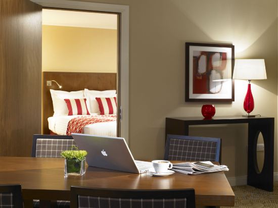 Фото Radisson RED London Twickenham