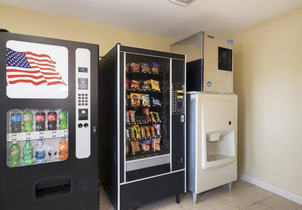 Фото Red Roof Inn Columbus Northeast - Westerville