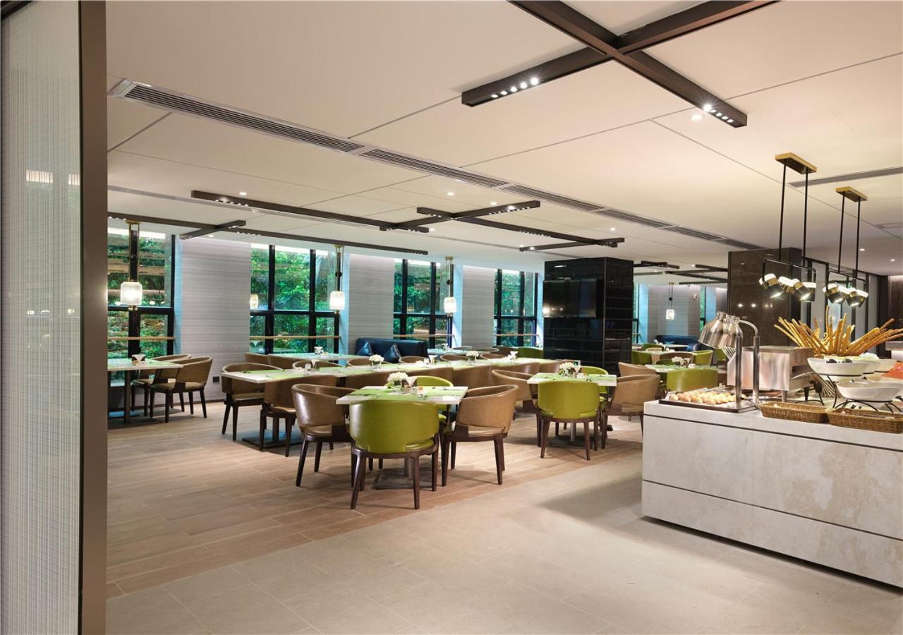 Фото Hampton by Hilton Guangzhou Tianhe Sports Center