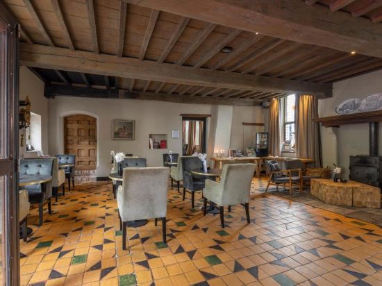Фото Fletcher Hotel-Restaurant Kasteel Coevorden