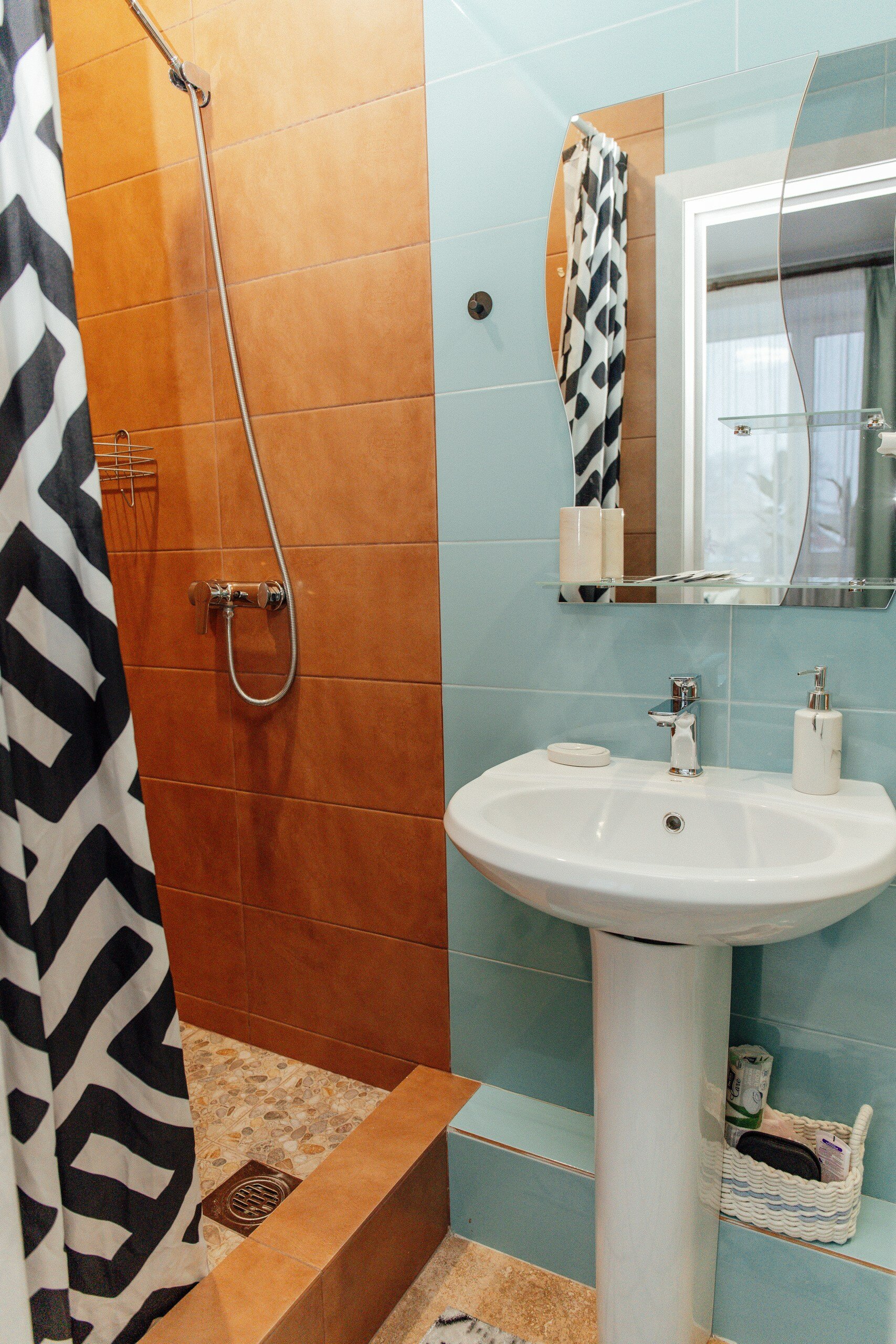 Фото Белый попугай