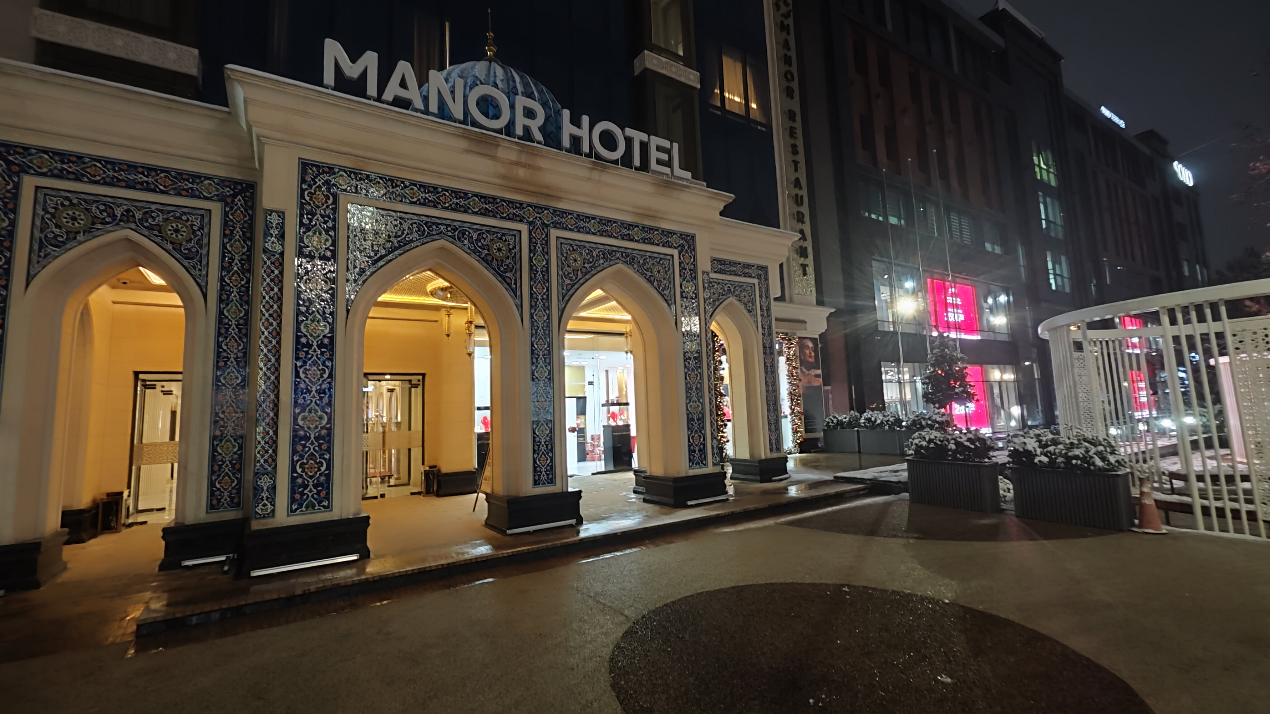 Фото Manor Hotel