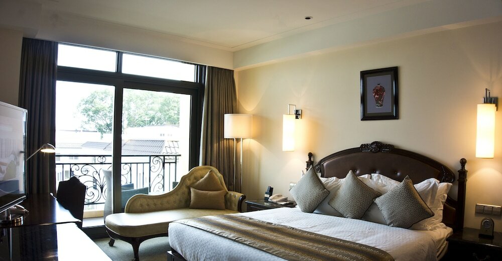 Фото Tang Palace Hotel