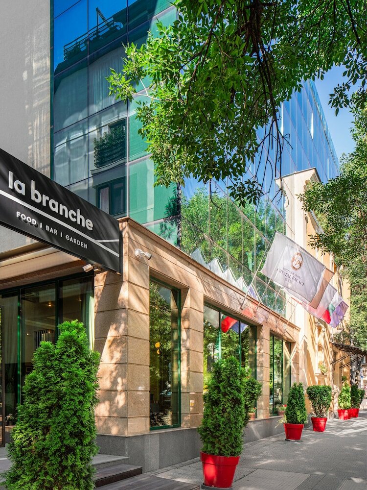 Фото Crystal Palace Boutique Hotel