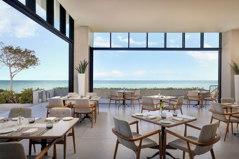 Фото Beach Bay Hotel Mirfa