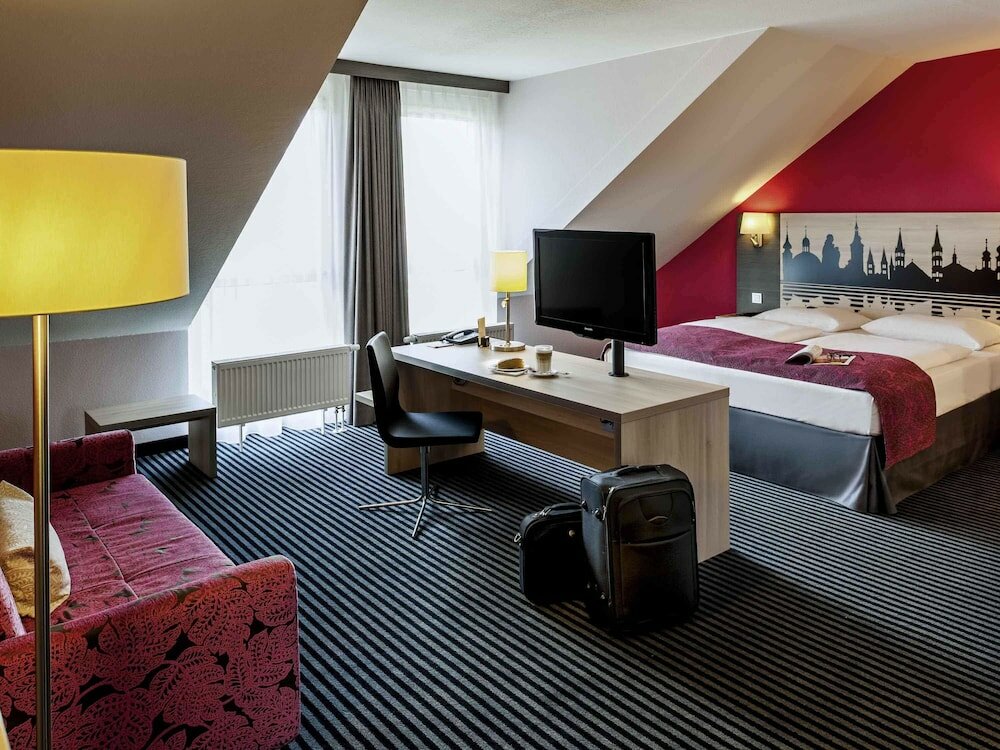 Фото Mercure Hotel Wuerzburg Am Mainufer