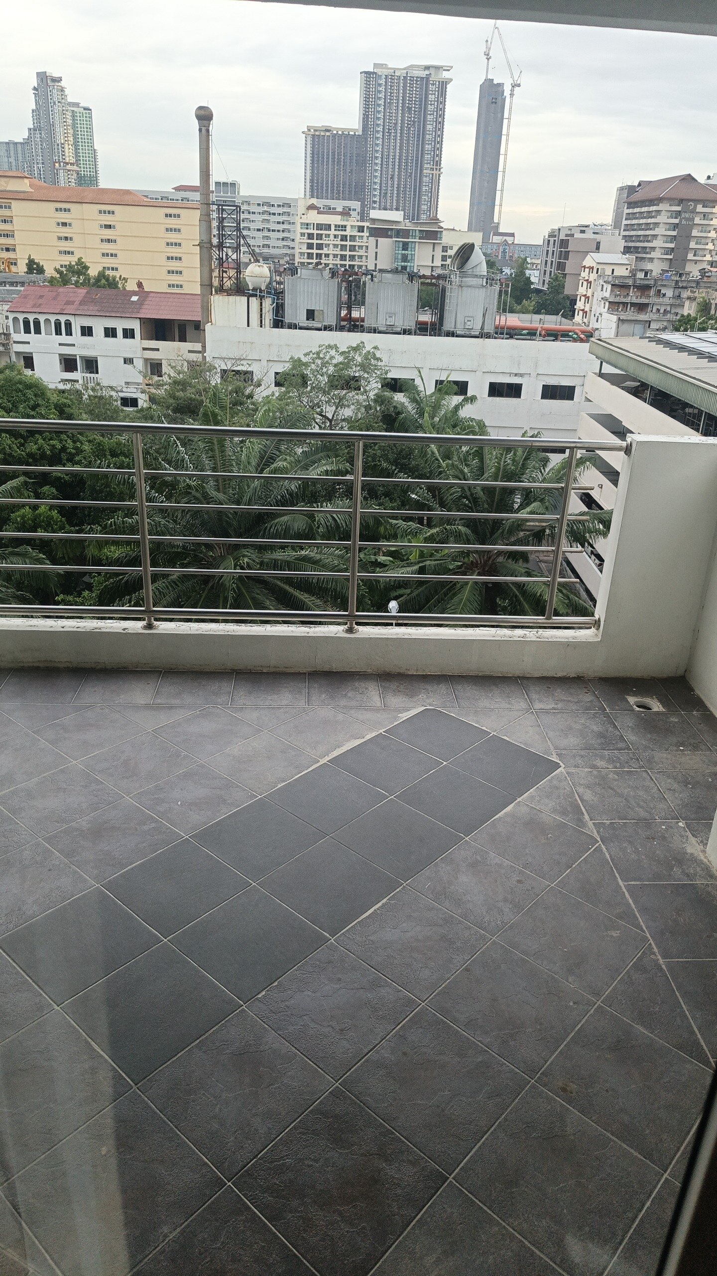 Фото Jomtien Plaza Condotel