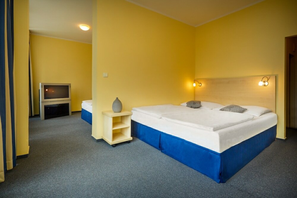 Фото Hotel Uno Prague